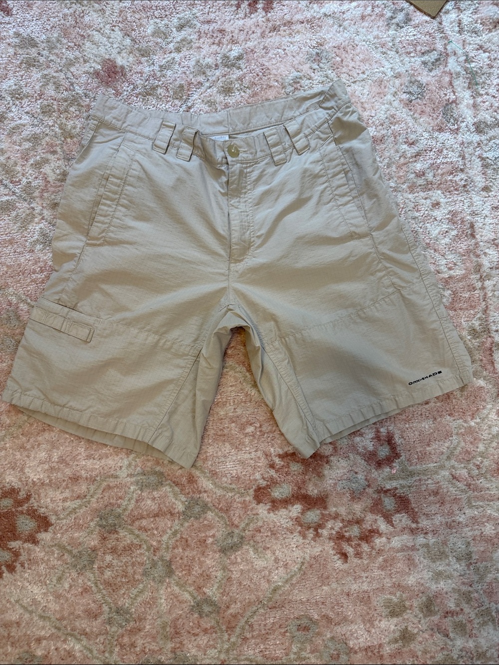 Columbia Men's Light Khaki Cargo Shorts